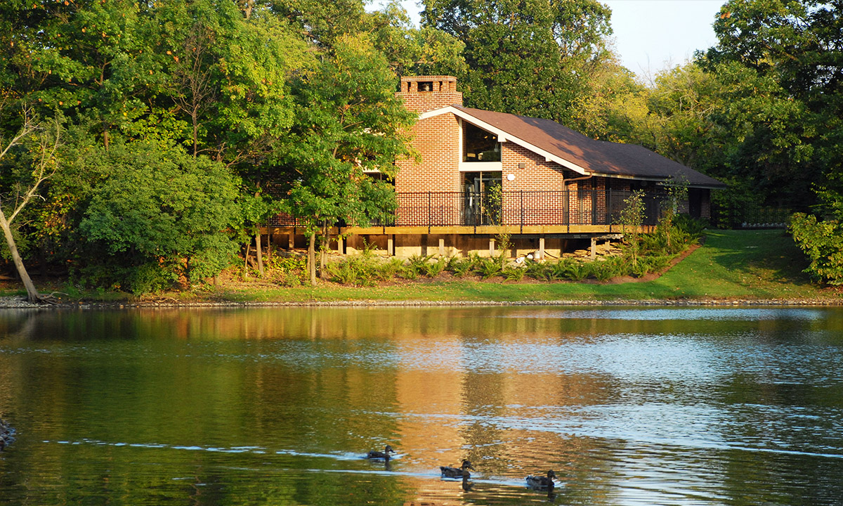 Amenities 1 | The Treehouse of Schaumburg Luxury Apartment living in Schaumburg